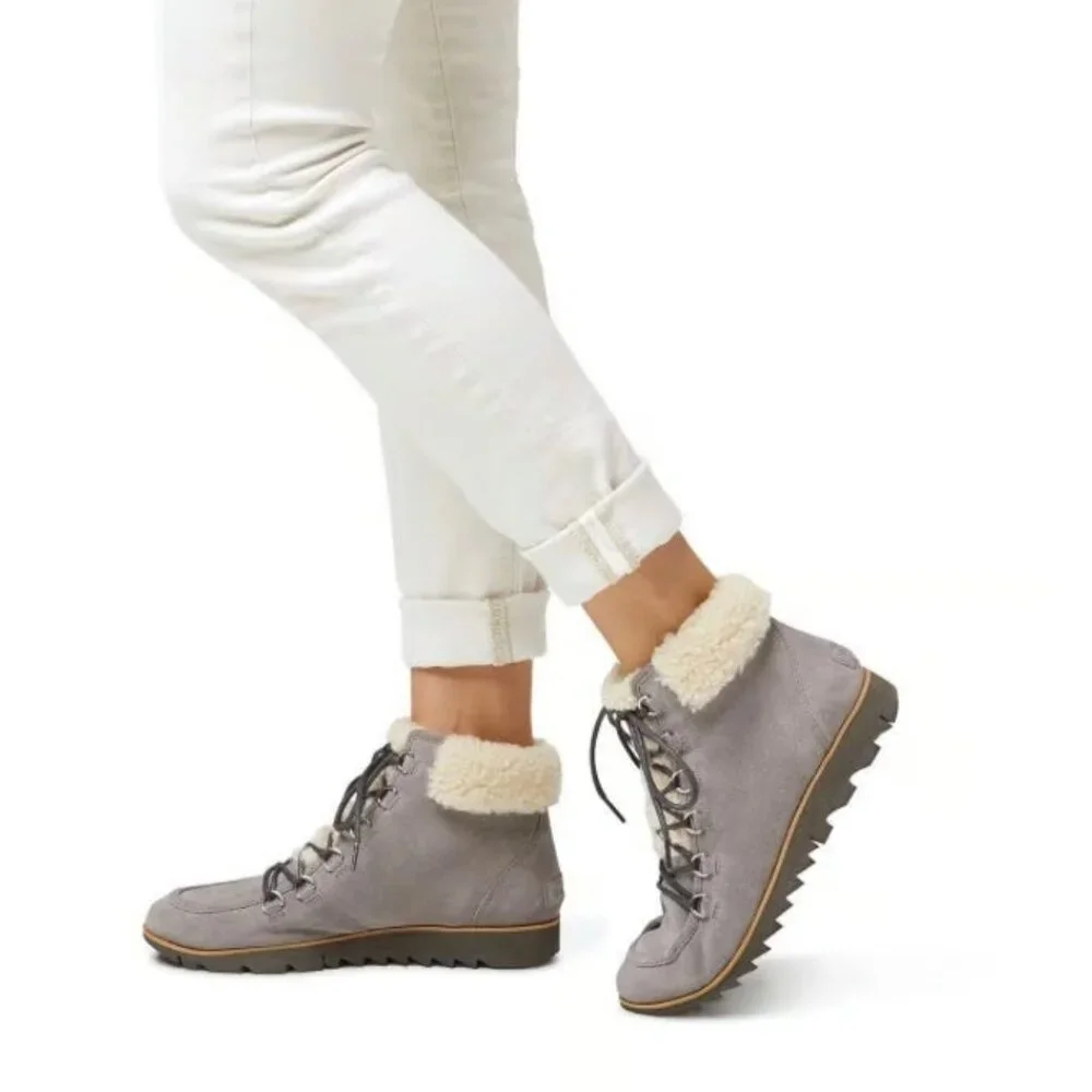 Sorel Women's Gray Harlow Cozy Suede Shearling Collar Ankle Winter‎ Boots Size 9